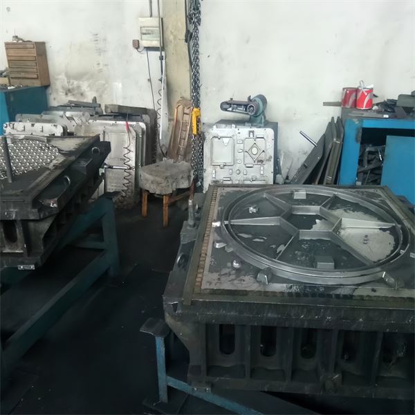 D400 Ductile Iron Covers